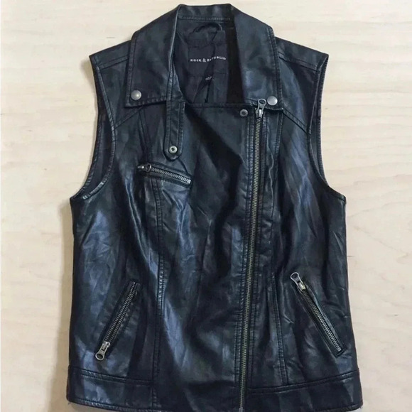 Rock & Republic Women’s Black Imitation Vegan Leather Lined Vest Small - Picture 4 of 16